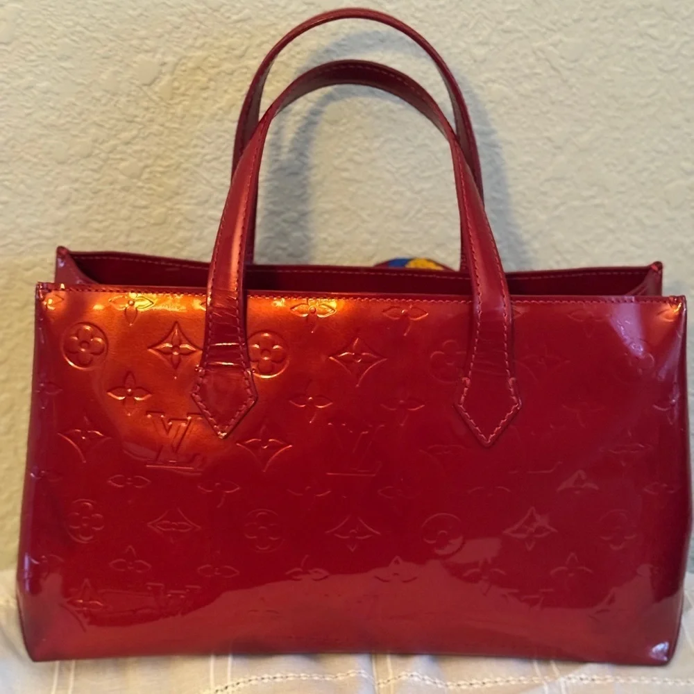 Louis Vuitton color when